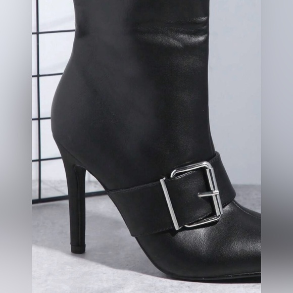SHUZIA Minimalist Buckle Decor Side Zipper
Stiletto Heeled Boots - Picture 2 of 4